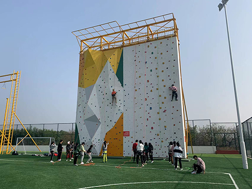 北京学校攀岩墙