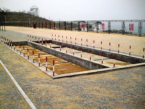 北京400米渡海登训练器材｜跨网